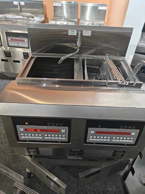 두 냄비 네 바구니 전기 디지털 컴퓨터 패널 오일 필터레이션과 함께 오픈 딥 프라이어