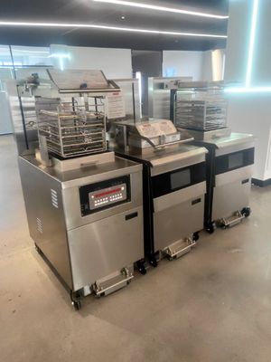 높은 생산성 스마트 터치 패널 PFE-2000 55L 용량 및 17KW 전력 전기 압력 프라이어