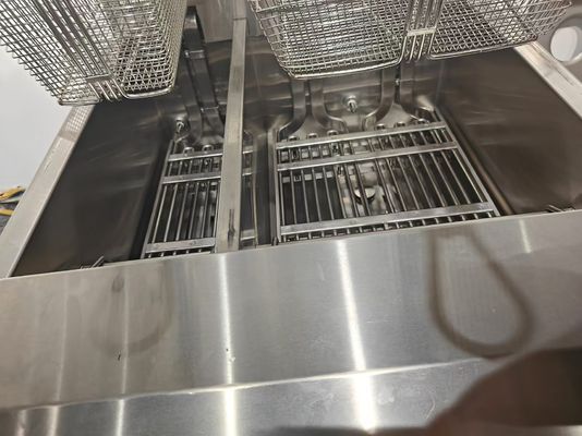 21.4KW 더블 탱크 11.6L + 21.5L 디지털 컴퓨터 패널 전기 칩 오픈 프라이어 머신