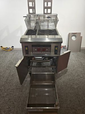 21.4KW 더블 탱크 11.6L + 21.5L 디지털 컴퓨터 패널 전기 칩 오픈 프라이어 머신