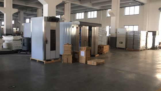 전기 가스 디젤 오일 380V/220V 32 트레이 베이커리 트레이와 트롤러와 함께 로터리 오븐