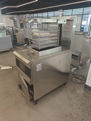 304SUS 17KW 380V 디지털 컴퓨터 패널 팩 프라이어 산업용 8HD 전기 오픈 딥 프라이어